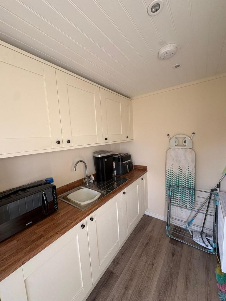 27 Croft Park in Cheshire  - Lodge / Caravan 