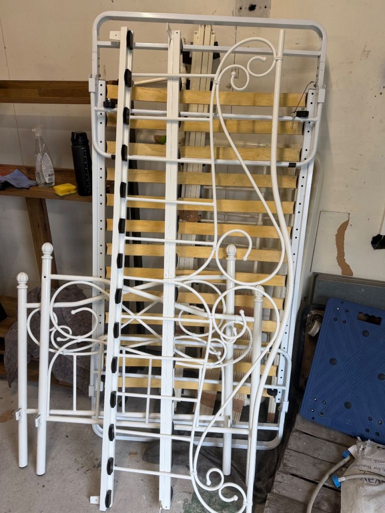 Panana Day Bed Single Bed Sofa Metal Bed Frame Stylish 2 in 1