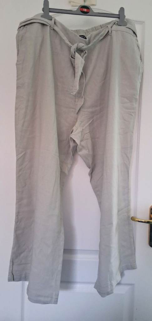  LADIES BEIGE LINEN TROUSERS. BON MARCHE. PULL ON. SIZE 24.