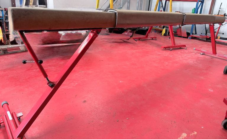 Gymnastic balance beam