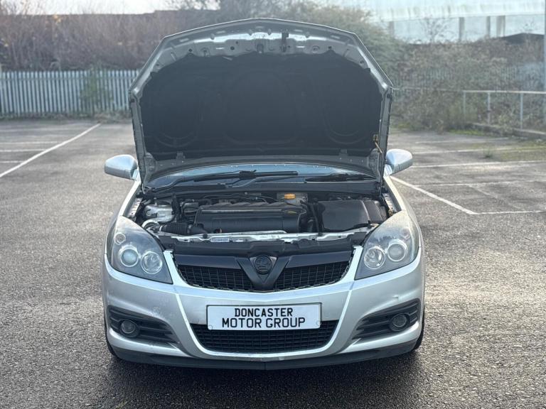 2007 Vauxhall Vectra 1.9 CDTi 16v SRi 5dr HATCHBACK Diesel Manual