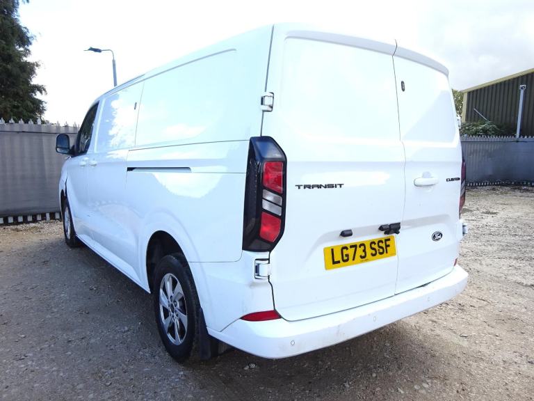 2024 73 REG FORD TRANSIT CUSTOM 300 LIMITED DIESEL VAN DAMAGED SALVAGE