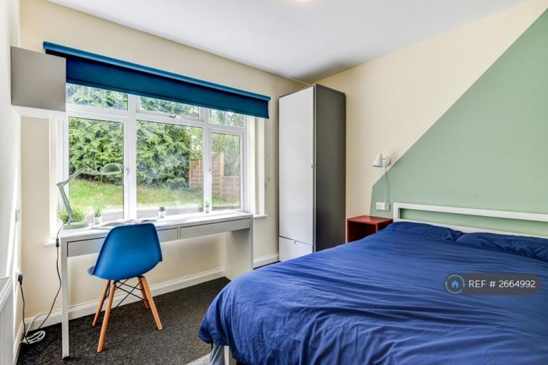 6 bedroom house in Auckland Drive, Brighton, BN2 (6 bed) (#2664992)