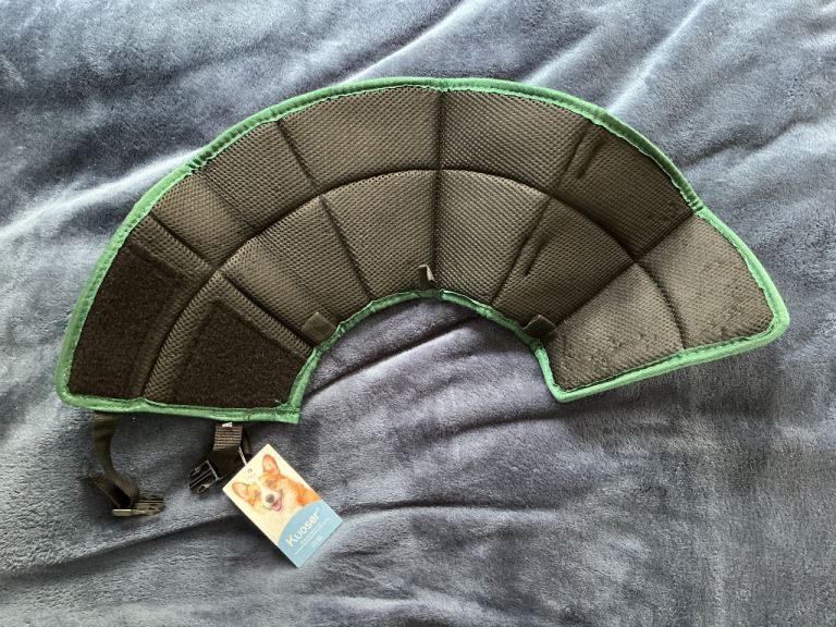 Elizabethan dog collar, Pet collar, after surgery collar, anti scratch collar.