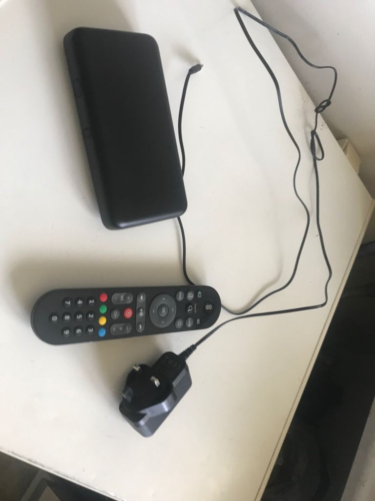 EE tv internet box’s with remote 