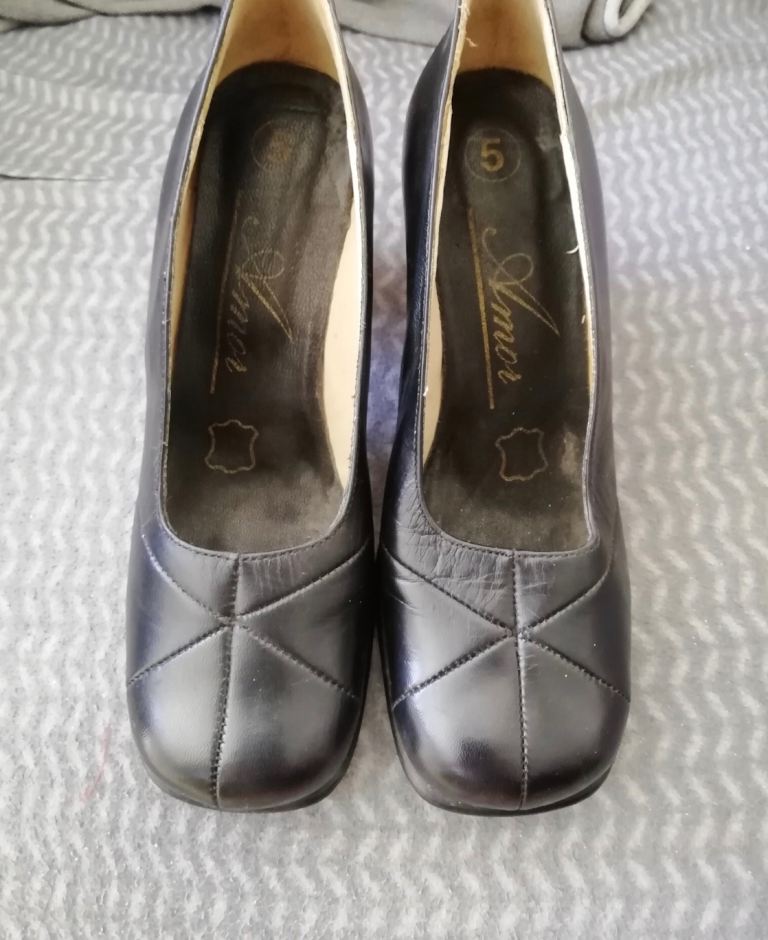 Ladies Shoes