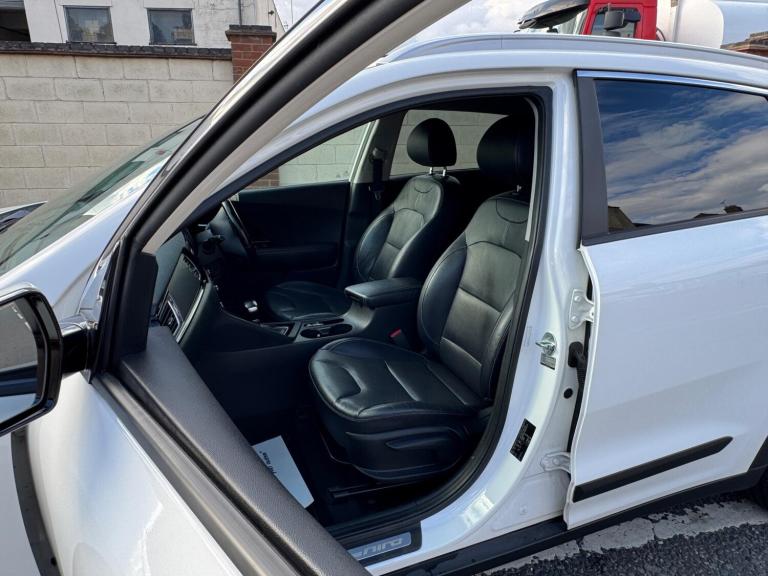 2017 Kia Niro 1.6h GDi 3 DCT Euro 6 (s/s) 5dr ESTATE Petrol/Electric Hybrid Automatic