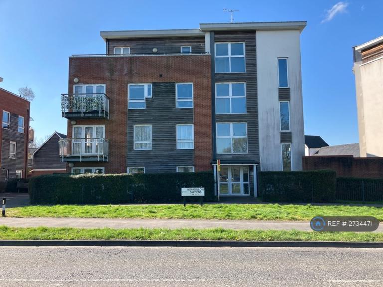 2 bedroom flat in Bourdillon Gardens, Basingstoke, RG24 (2 bed) (#2734471)