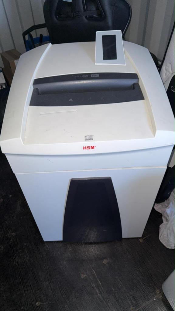 HSM SECURIO Office Shredder – Heavy Duty, Good Condition