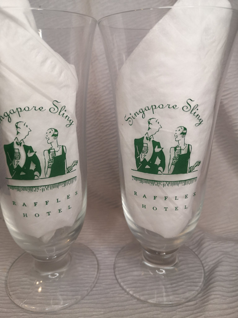 2 x Vintage Raffles Hotel Singapore Sling Cocktail drinking Glasses 