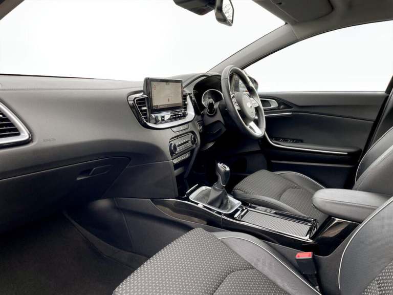 2020 Kia XCeed 1.0 T-GDi 3 Euro 6 (s/s) 5dr HATCHBACK Petrol Manual
