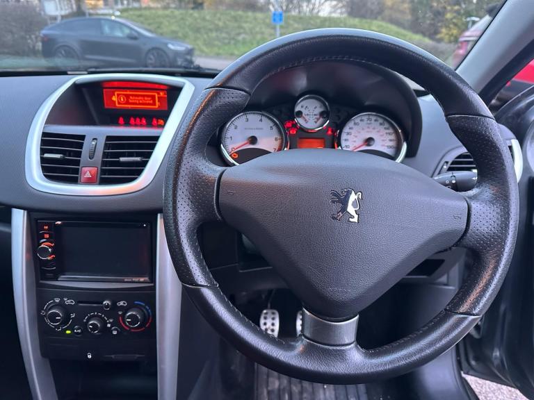 2012 Peugeot 207 1.4 VTi Sportium Euro 5 3dr HATCHBACK Petrol Manual