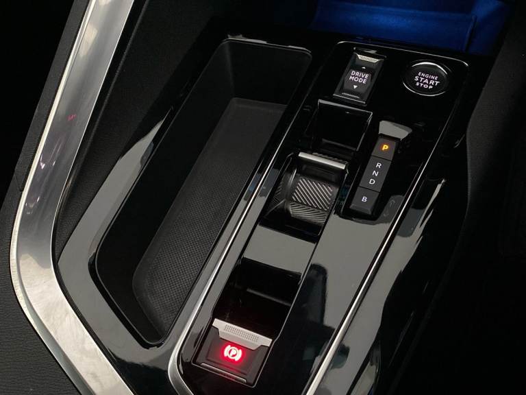 2024 Peugeot 3008 1.6 Hybrid 225 GT 5dr e-EAT8 Crossover/SUV PETROL/ELECTRIC Automatic