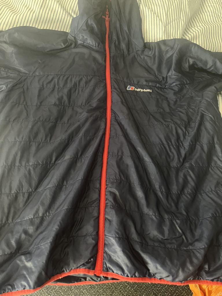 BERGHAUS HYDROLOFT ELITE VAPOURLIGHT Reversible Hood Jacket 