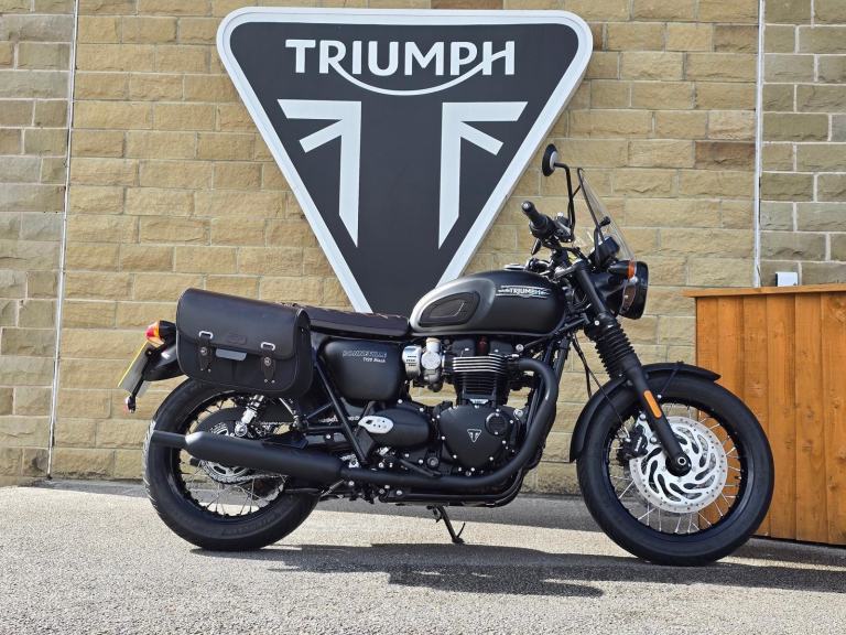 2023 TRIUMPH BONNEVILLE T120 BLACK STEALTH EDITION