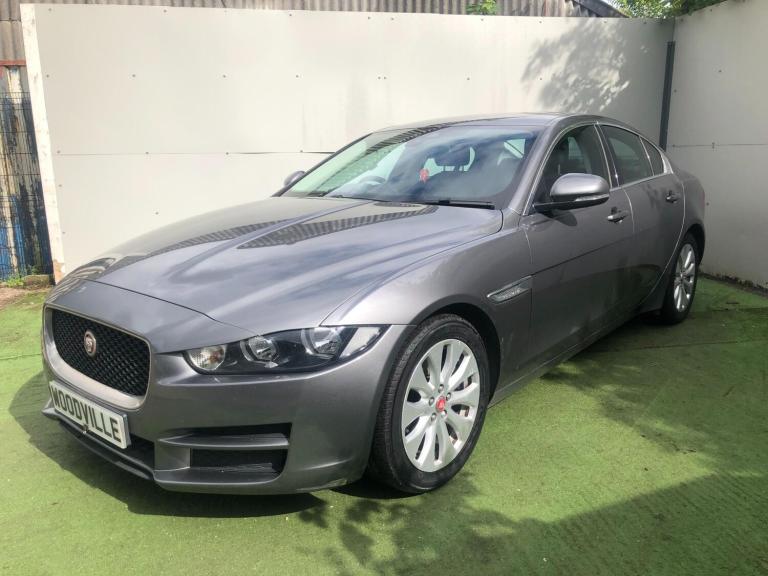 2017 Jaguar XE Prestige D Saloon Diesel Manual
