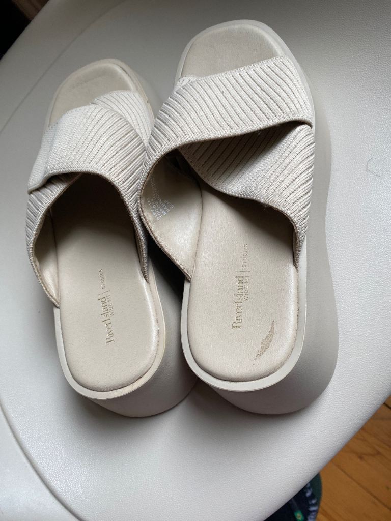 River Island Beige Knitted Slider Sandals – Good Condition
