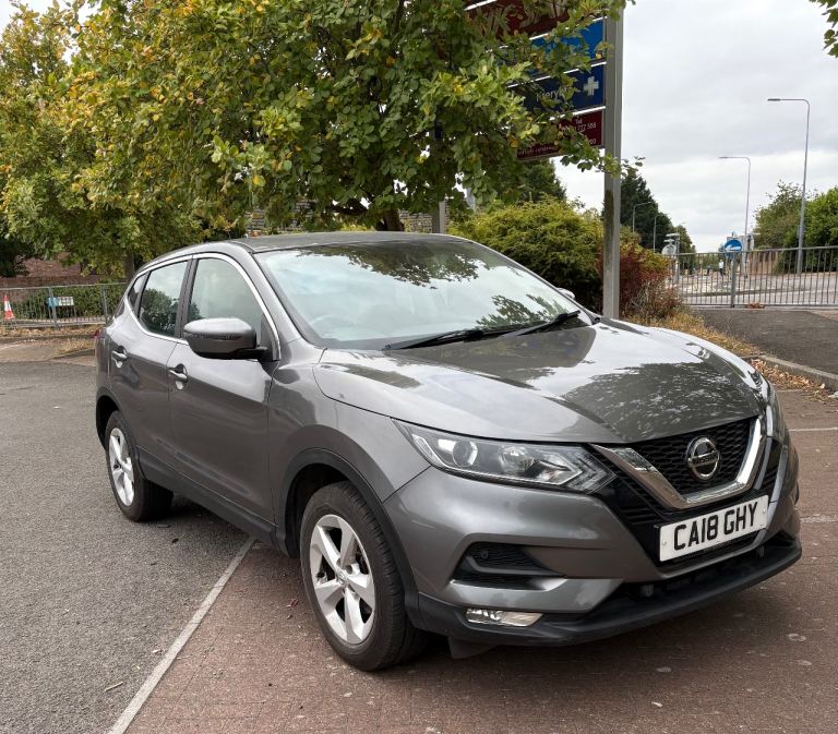 *Bargain* 18 Nissan Qashqai 1.2cc*Grey*.  £6600