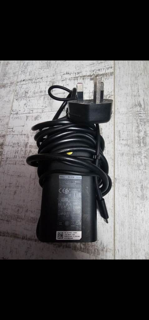 Dell 90W usb-c laptop charger/ adapter