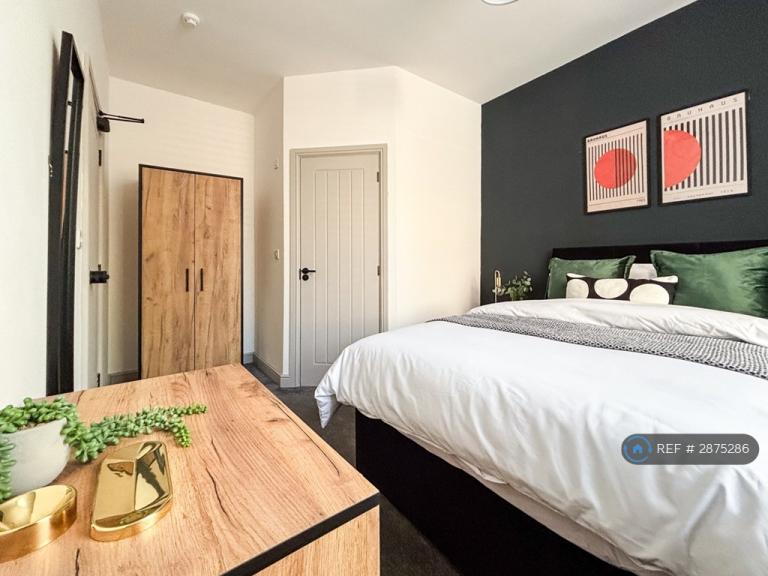 1 bedroom in Church Street, Westhoughton, Bolton, BL5 (#2875286)