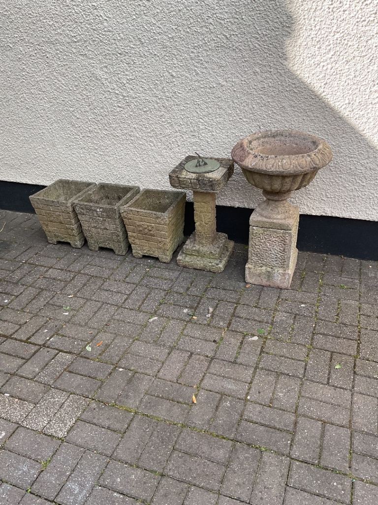 Garden pots and planters