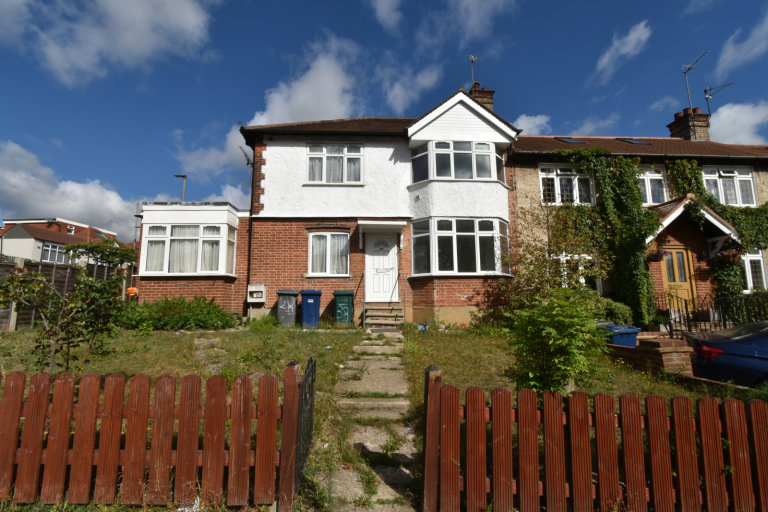 5 bedroom house in Longmore Avenue, BARNET, EN5