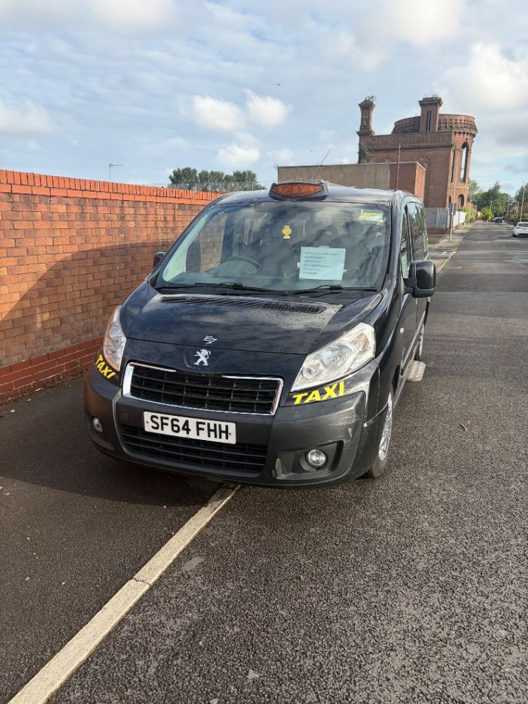 LIVERPOOL CAB AND PLATE