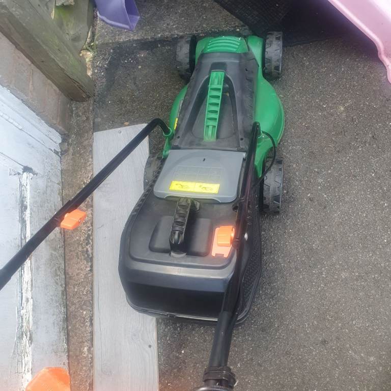 Brocksmoor 1200w Electric Mower , Works But Cuts Out, Probably Easy Fix , Clean , Very Useful.