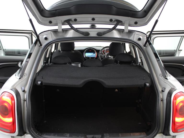 2016 MINI Hatch 2.0 Cooper S D 5dr Auto [Media Pack XL] Hatchback DIESEL Automatic