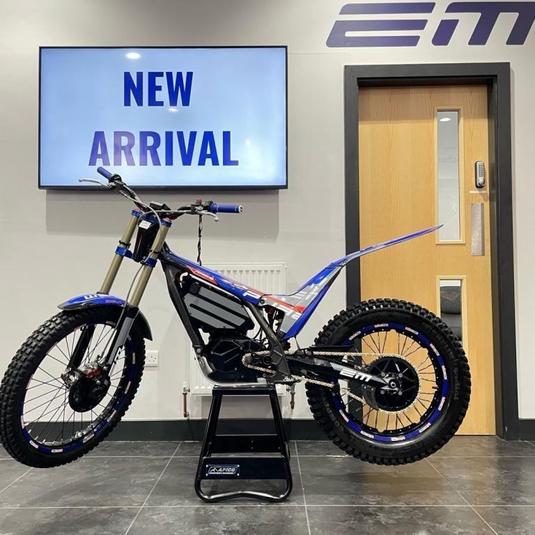 2023 EM EPURE RACE ** EXCELLENT CONDITION** EX-DEMO USED ELECTRIC TRIAL