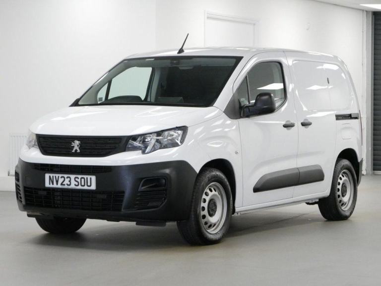 2023 PEUGEOT E-PARTNER 100KW 136 BHP 50KWH 800 PROFESSIONAL PREMIUM PLUS AUTO