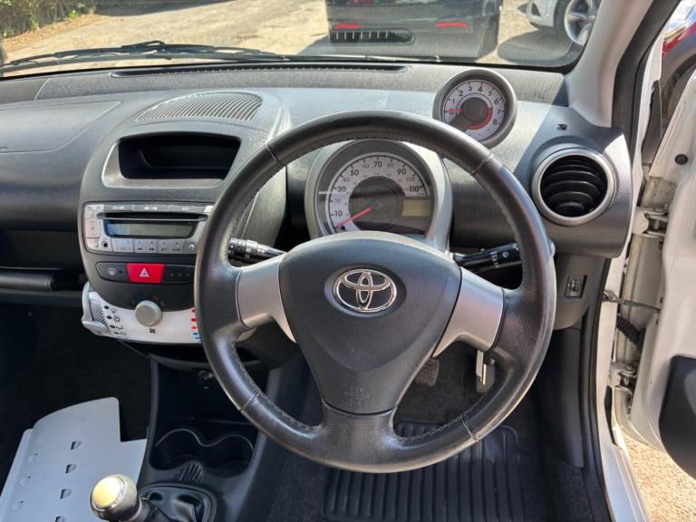 2013 Toyota AYGO 1.0 VVT-i Mode 3dr HATCHBACK Petrol Manual