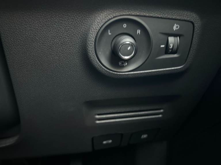 2023 MG MG ZS 1.5 VTi-TECH Exclusive 5dr HATCHBACK PETROL Manual