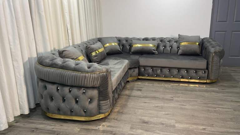 Chesterfield corner sofa 