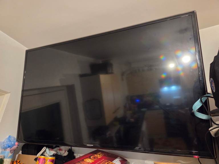 Samsung 46" smart tv