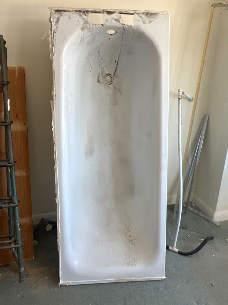 FREE HEAVY SCRAP METAL - bath 
