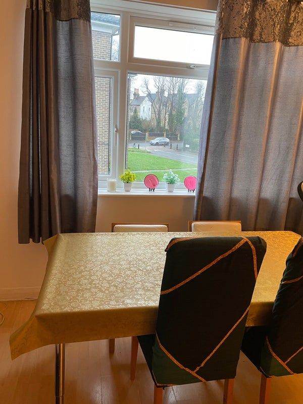 Fully Furnished room in 2 bed Flat - near East Croydon Station