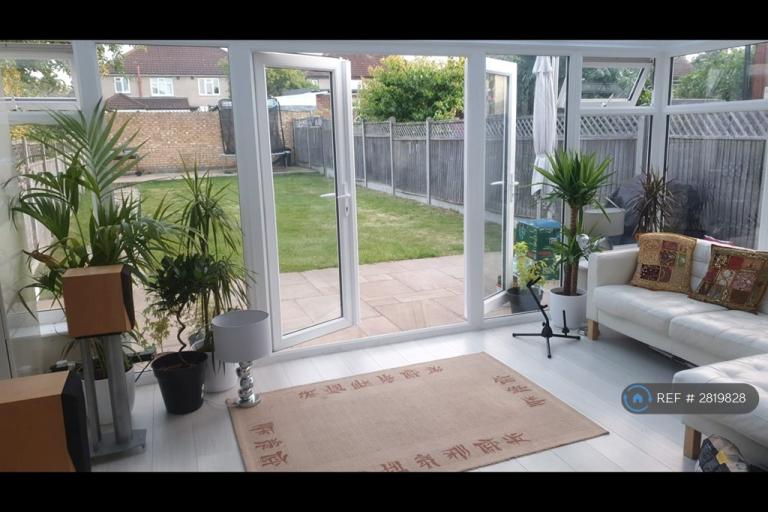 1 bedroom in Meadway, Enfield, EN3 (#2819828)