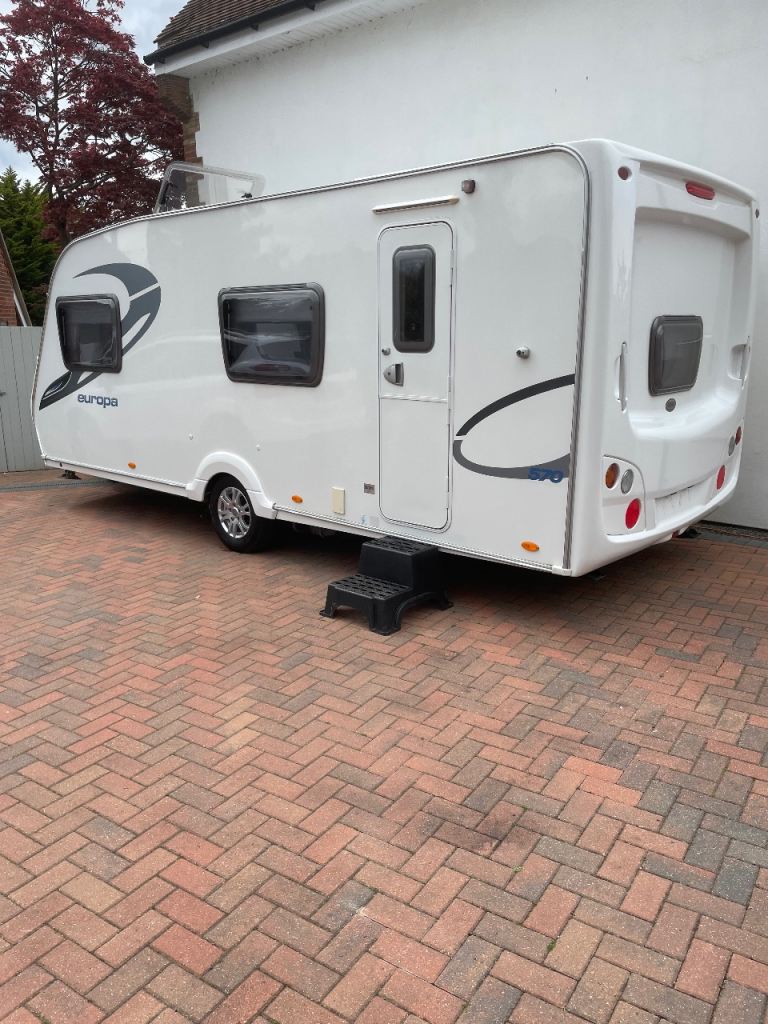 Sterling 2011 touring caravan mint condition 