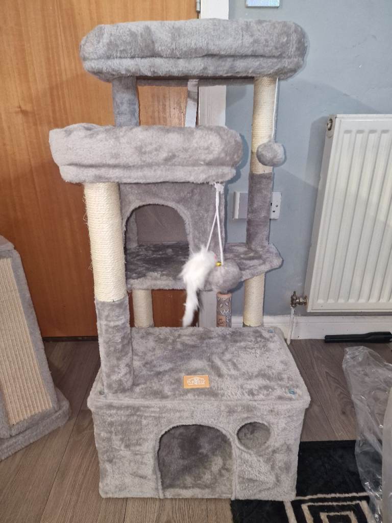 New Light Grey Cat Tree Activity Centre with Scratching Posts