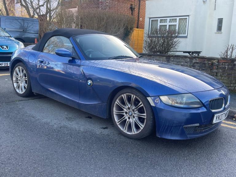 BMW Z4 2.0 Sport in Blue Metallic with Black Sports Recaro Leather ULEZ COMP