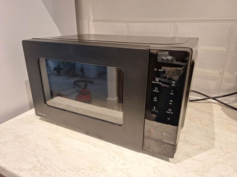 Panasonic NNST22QBBPQ Microwave, 20L, Black