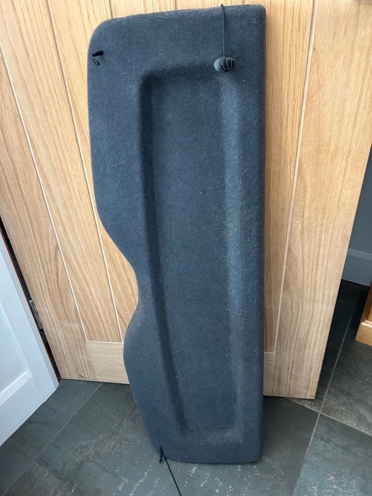 VW Up Parcel Shelf