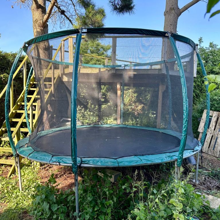 12ft Skyhigh Orbisphere Round Trampoline w/ Enclosure, Ladder & Deluxe Cover