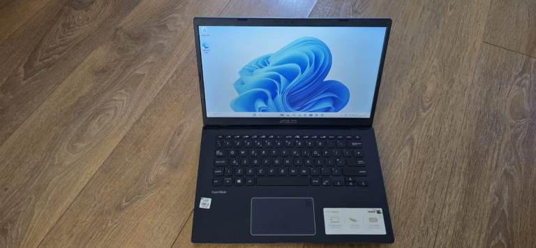 ASUS ExpertBook P1412ce laptop Intel i5-1135g7u QuadCore 11th generation in full working order