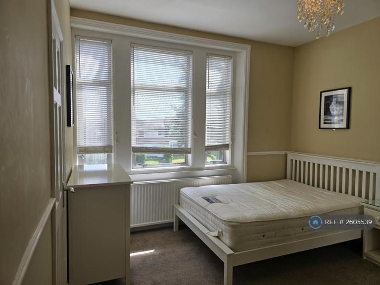 1 bedroom in Station Road, Sidcup, DA15 (#2605539)