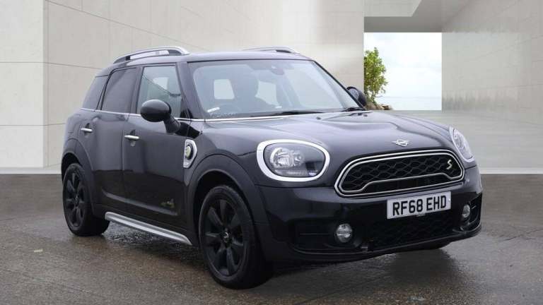 2018 MINI Countryman 1.5 Cooper S E ALL4 PHEV 5dr Auto ++ MEDIA PACK / ULEZ / DAB / NAV ++ HATCHB...