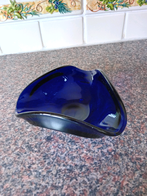 Vintage blue glass ash tray very good condition