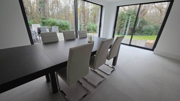 image for White dining chairs quantity 6