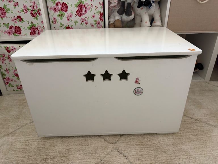 Toy box FREE